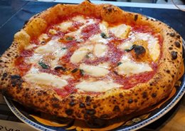 23. BUFALA VERACE NAPOLETANA